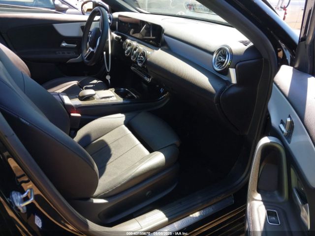 2019 MERCEDES-BENZ A 220 WDD3G4EB9KW025611 Photo 4