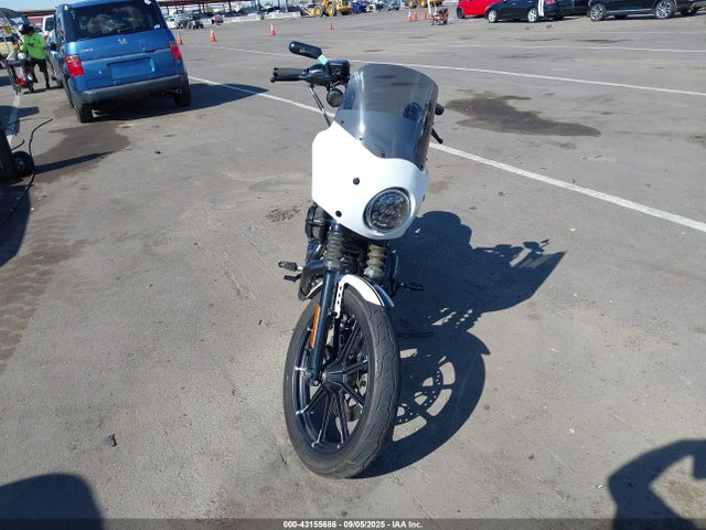 1HD4LE214LB411002 Harley-Davidson Iron 883