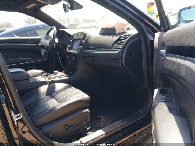 2C3CCABG1NH184490 Chrysler 300 S