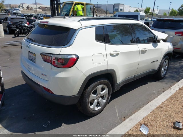 Jeep Compass 2019 3C4NJCBB0KT855659 Image 4