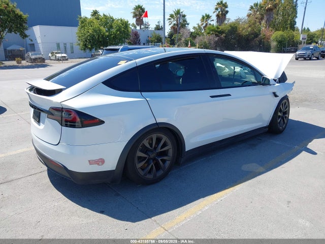 2024 TESLA MODEL X 7SAXCBE58RF440202 Photo 3