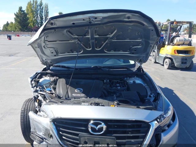3MZBN1V32JM179740 Mazda py