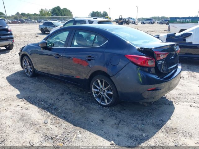 2018 MAZDA MAZDA3 3MZBN1V35JM266399 Photo 2