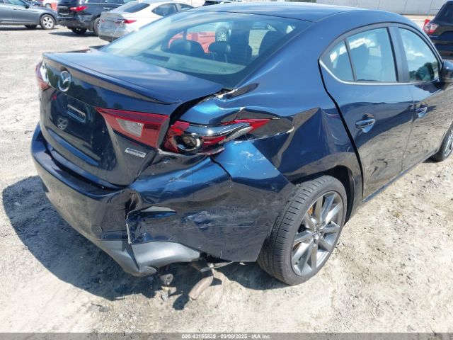 2018 MAZDA MAZDA3 3MZBN1V35JM266399 Photo 5