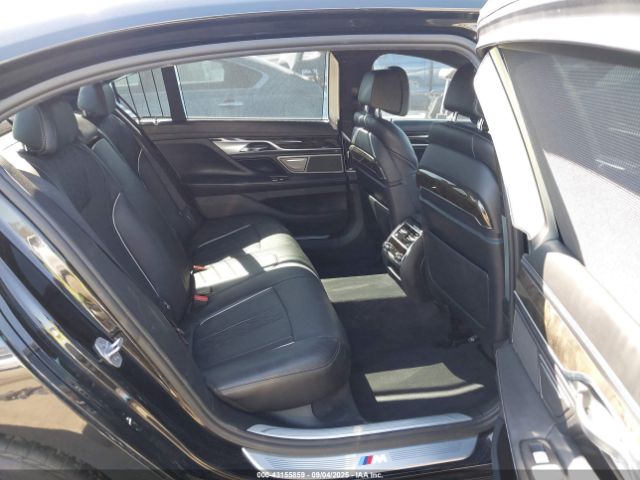 2016 BMW 740I WBA7E2C59GG504547 Photo 7