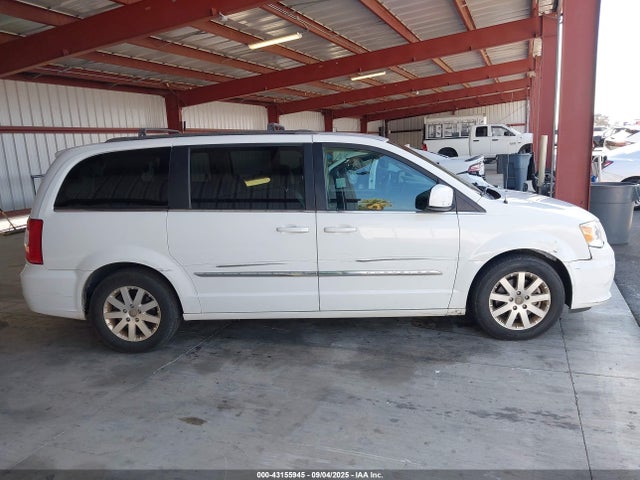 2C4RC1BG4FR645179 Chrysler Town and Country