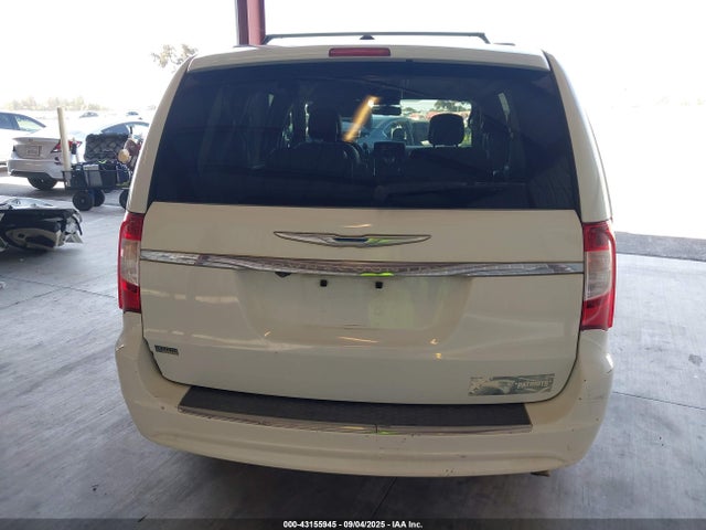 2C4RC1BG4FR645179 Chrysler Town and Country