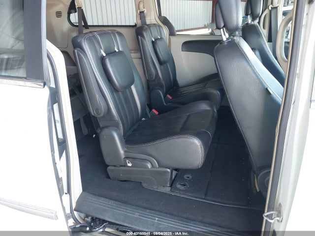 2C4RC1BG4FR645179 Chrysler Town and Country
