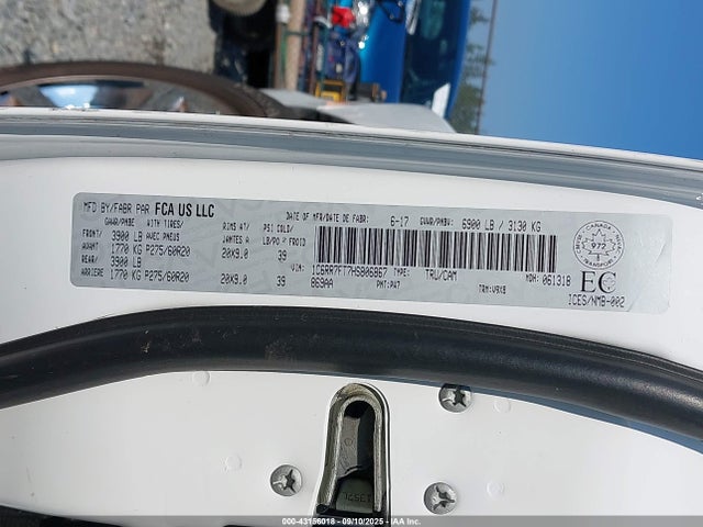 RAM 1500 2017 1C6RR7FT7HS806867 Image 9
