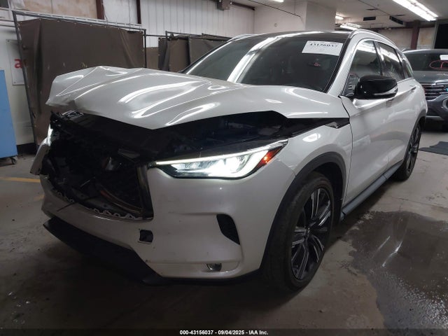 Infiniti 2021 2021 3PCAJ5BA4MF125742 Image 2