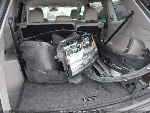 Volkswagen fsi 2018 1V2DR2CA6JC543889 Image 18