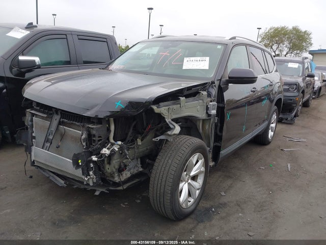 Volkswagen fsi 2018 1V2DR2CA6JC543889 Image 2