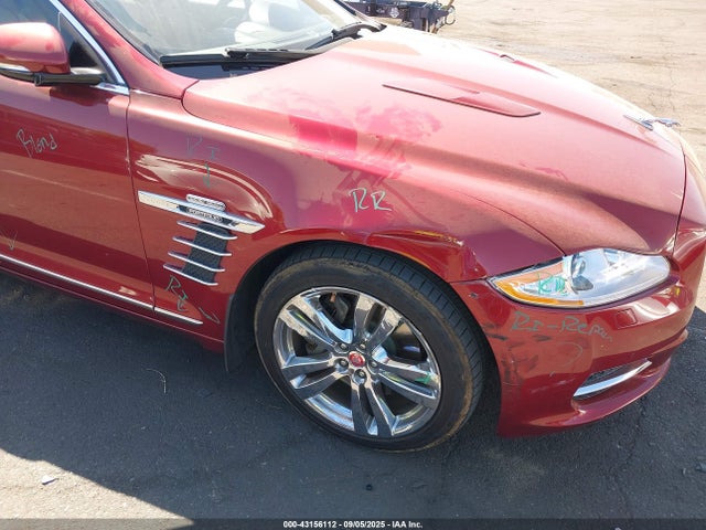 2012 JAGUAR XJ SAJWA2GBXCLV28921 Photo 5