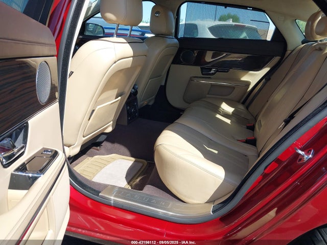 2012 JAGUAR XJ SAJWA2GBXCLV28921 Photo 7