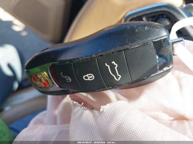 2015 PORSCHE MACAN WP1AB2A56FLB44307 Photo 10