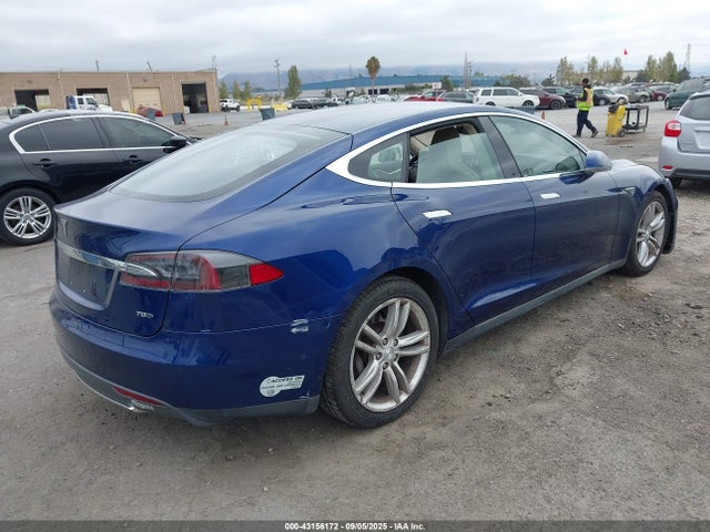 2015 TESLA MODEL S 5YJSA1S28FF091829 Photo 3