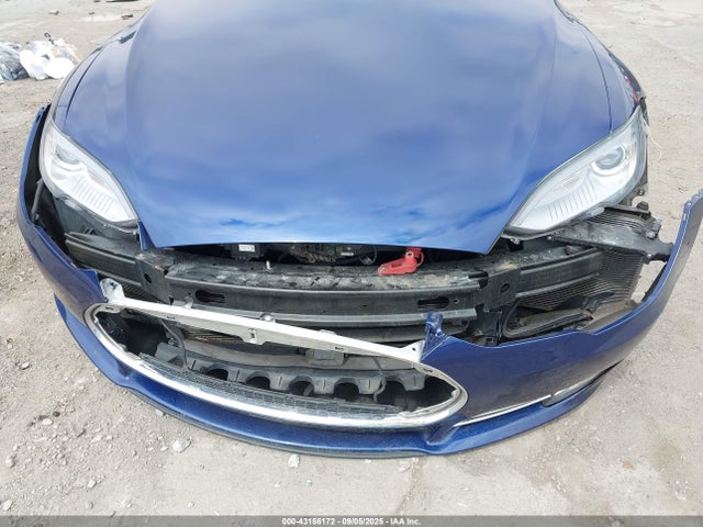 2015 TESLA MODEL S 5YJSA1S28FF091829 Photo 5
