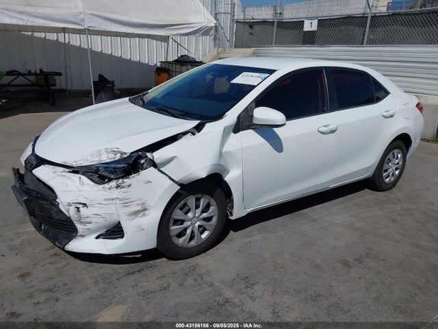 Toyota 2zr-fe 2017 5YFBURHE3HP621669 Image 2