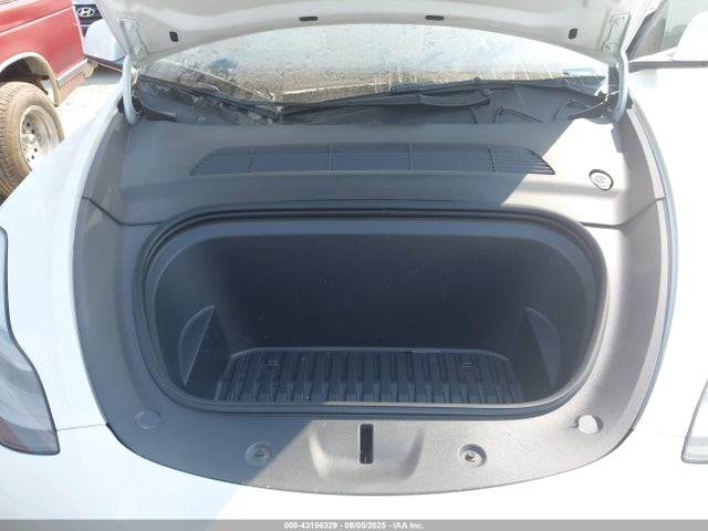 2023 TESLA MODEL Y 7SAYGDEF3PF804018 Photo 9