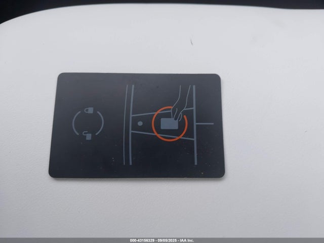 2023 TESLA MODEL Y 7SAYGDEF3PF804018 Photo 10