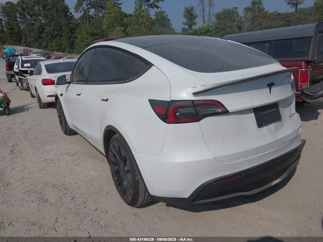 2023 TESLA MODEL Y 7SAYGDEF3PF804018 Photo 2
