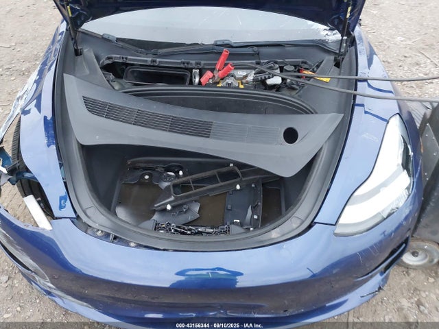 2018 TESLA MODEL 3 5YJ3E1EBXJF115285 Photo 9