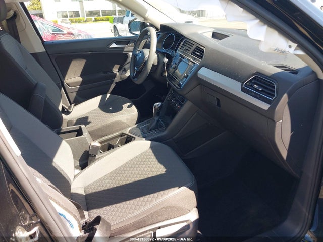Volkswagen Tiguan 2021 3VV1B7AX6MM044785 Image 5