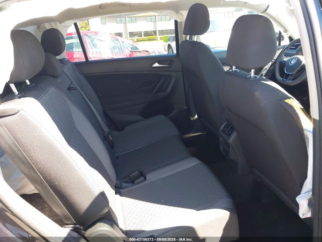 Volkswagen Tiguan 2021 3VV1B7AX6MM044785 Image 8