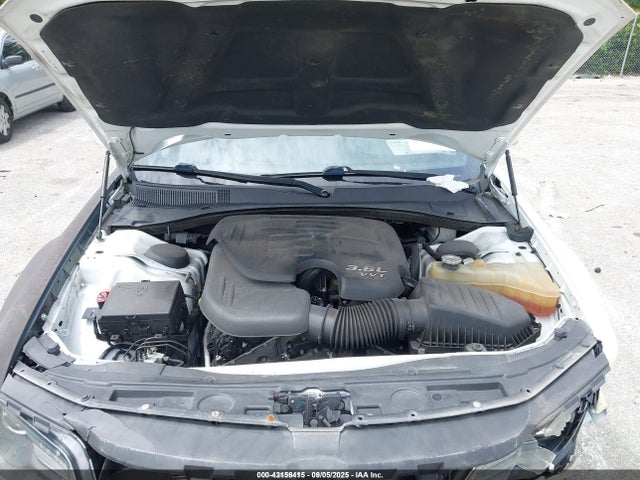 43156415 :رقم المزاد ، 2C3CCABG0MH537039 vin ، 2021 Chrysler 300 300s مزاد بيع