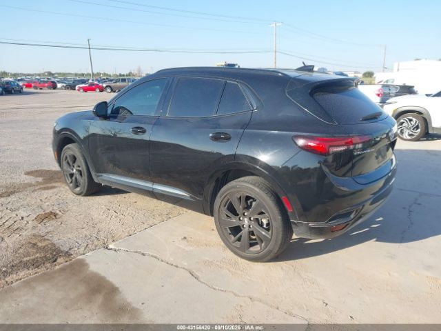 2022 BUICK ENVISION LRBAZLR45ND010913 Photo 2