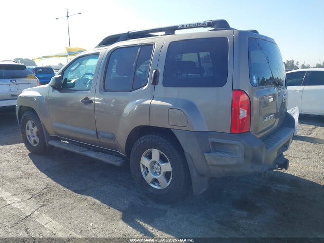 2006 NISSAN XTERRA 5N1AN08UX6C530735 Photo 2