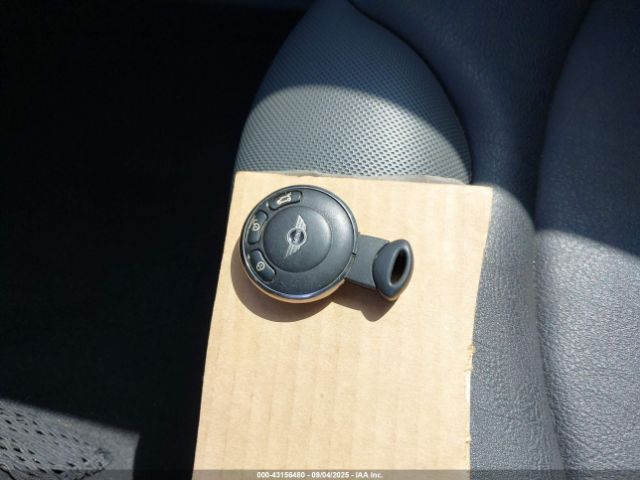 2010 MINI COOPER S CLUBMAN WMWMM3C58ATP94726 Photo 10