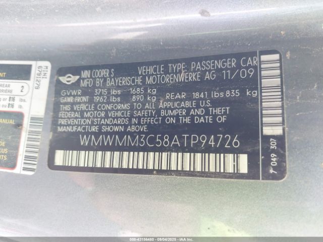 2010 MINI COOPER S CLUBMAN WMWMM3C58ATP94726 Photo 8
