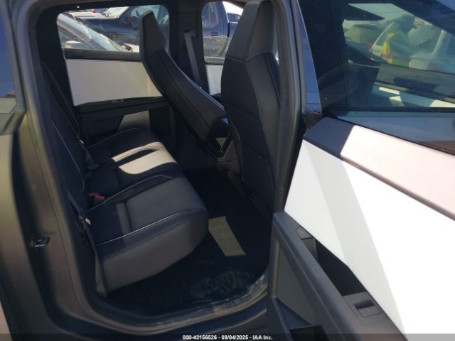 2025 TESLA CYBERTRUCK 7G2CEHEE7SA061555 Photo 7