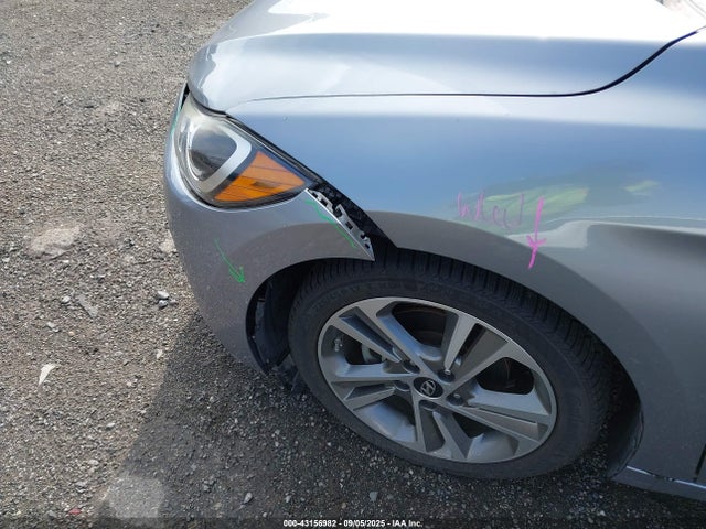 Hyundai Elantra 2017 5NPD84LF3HH150975 Image 6