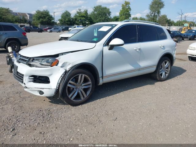 2014 VOLKSWAGEN TOUAREG WVGEF9BP2ED007823 Photo 1