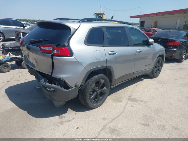 1C4PJLCB3FW723454 Jeep Cherokee