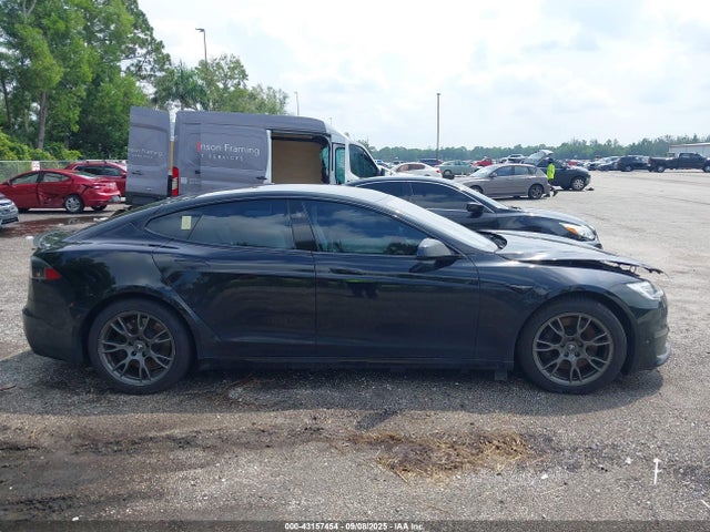 5YJSA1E68MF453413 Tesla Model S Plaid Tri Motor All-wheel Drive