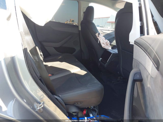 2026 TESLA MODEL Y 7SAYGDEE7TA405272 Photo 7