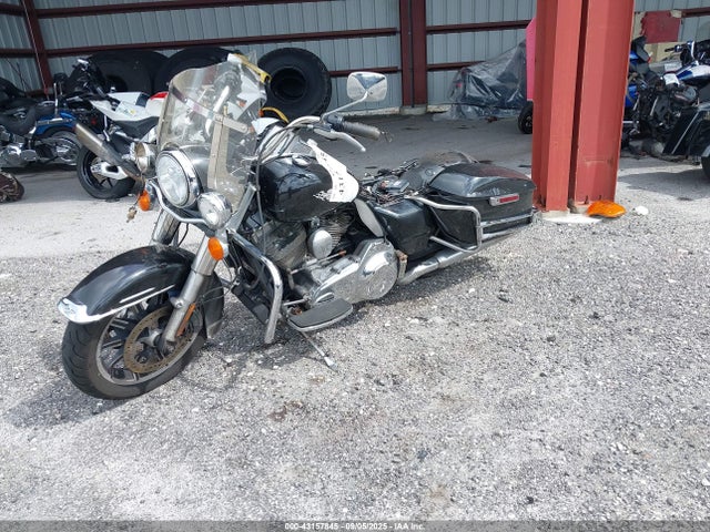 1HD1FHM18GB629877 Harley-Davidson Police Road King