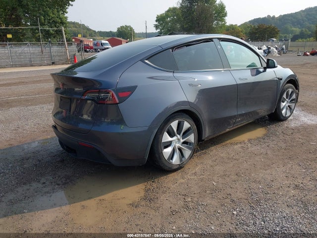 2023 TESLA MODEL Y 7SAYGAEE5PF829394 Photo 3