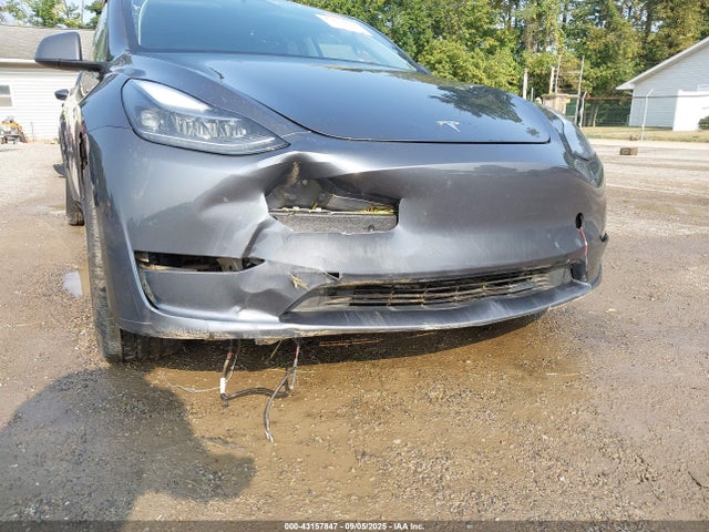2023 TESLA MODEL Y 7SAYGAEE5PF829394 Photo 5