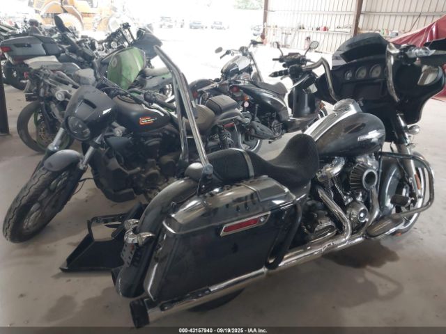2023 HARLEY-DAVIDSON FLHX 1HD1KBC11PB634414 Photo 3