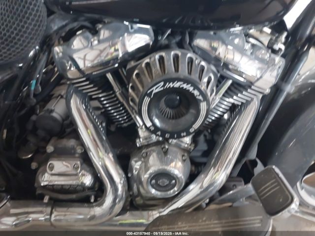 2023 HARLEY-DAVIDSON FLHX 1HD1KBC11PB634414 Photo 7