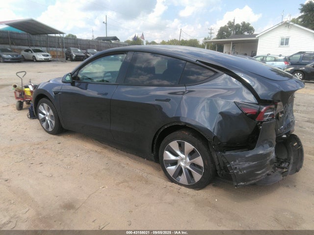 2021 TESLA MODEL Y 5YJYGDEEXMF300985 Photo 2