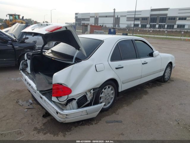 1997 MERCEDES-BENZ E 320 WDBJF55F6VJ030116 Photo 3