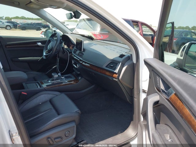 2019 AUDI Q5 WA1BNAFY2K2054446 Photo 4