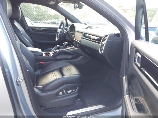 2019 PORSCHE CAYENNE WP1AA2AY5KDA06792 Photo 4