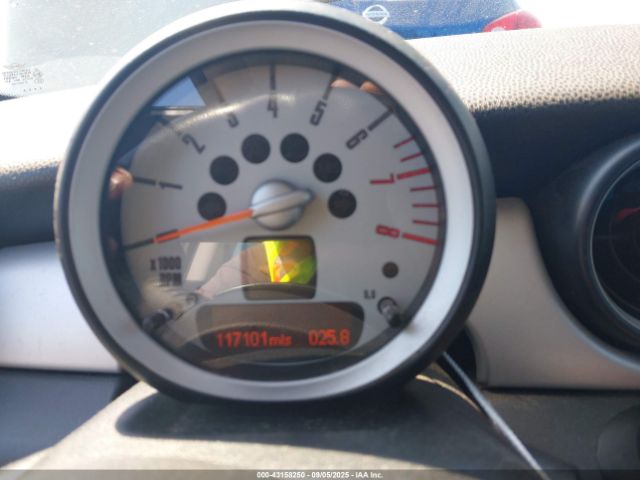 2010 MINI COOPER WMWMF3C52ATZ25224 Photo 6