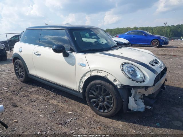 2016 MINI HARDTOP WMWXP7C53G3B92582 Photo 0